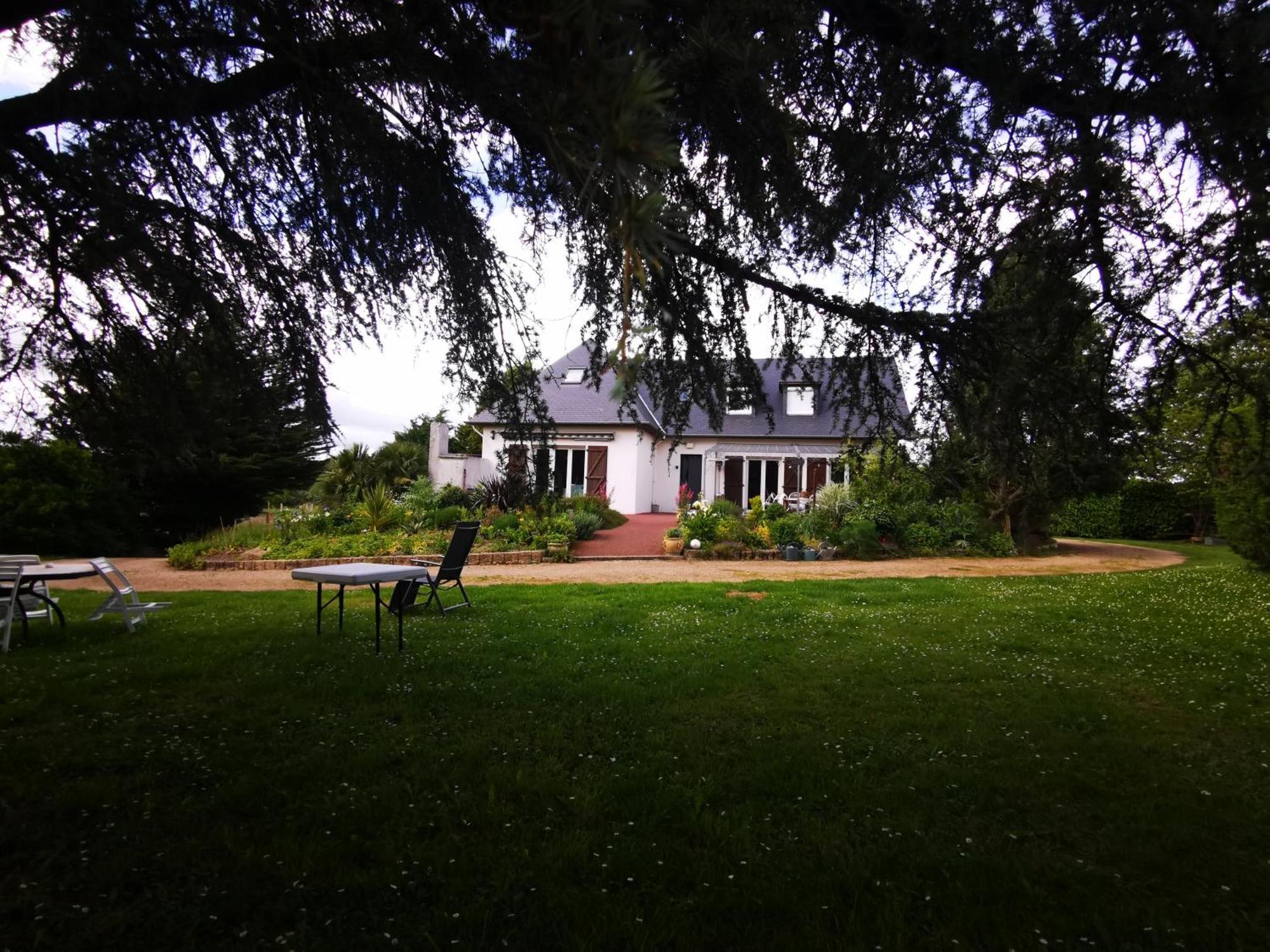 Le Logis De Catherine Et Serge Genêts Εξωτερικό φωτογραφία